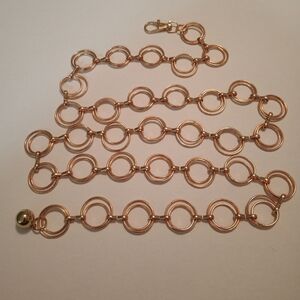#507.   Gold Toned Double Link Chain Belt. Size: 44" Long At Longest